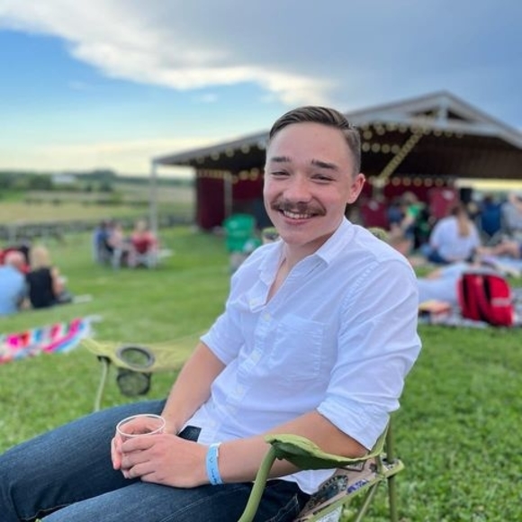 Meet your Posher, David - Picture 1 of 1
